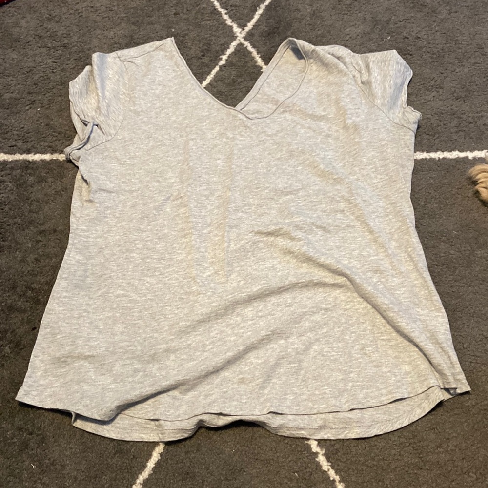 Maurices V neck tee
